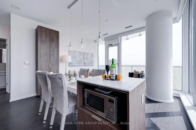 Additional image 20 of 197 Yonge St Unit 3605