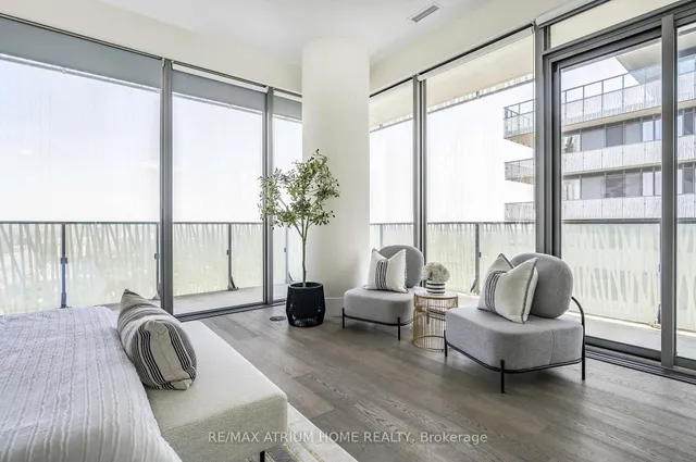 Additional image 34 of 42 Charles St Unit PH 5305