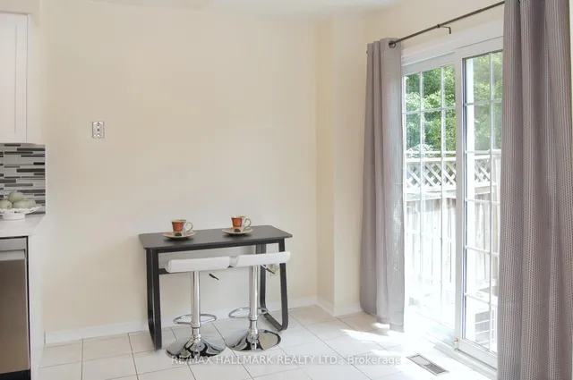 Additional image 6 of 113 Mammoth Hall Tr