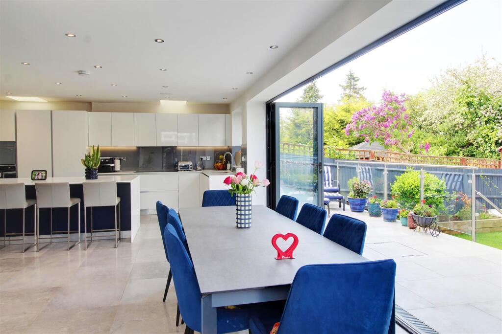 Additional image 14 of Moffats Lane, Brookmans Park