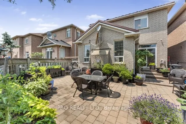 Additional image 37 of 792 Ledbury Cres