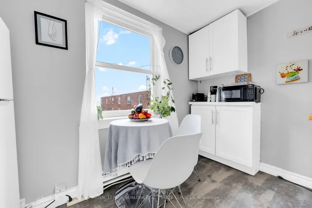 Additional image 18 of 1349 Lakeshore Rd Unit 22