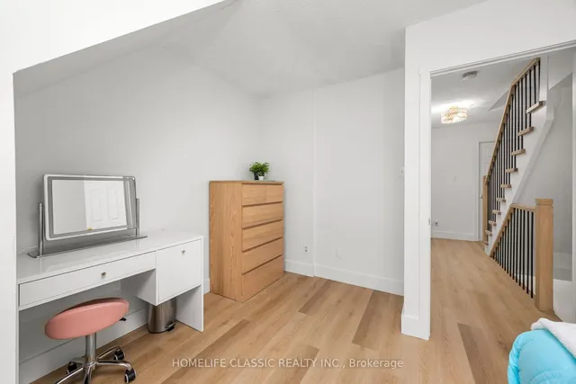 Additional image 20 of 1508 Queen St