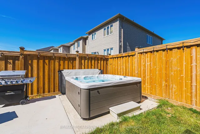 房产图片 39 - 11 MCWATTERS 街