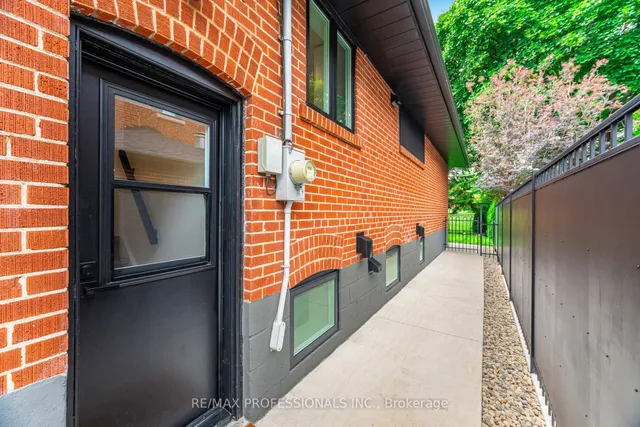 Additional image 44 of 4 Lloyd Manor Rd