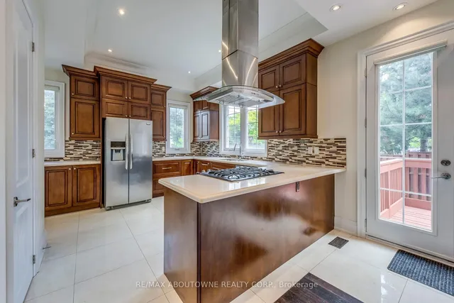 Additional image 14 of 319 Holmes Ave