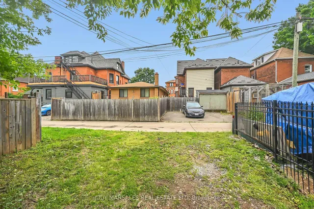 Additional image 39 of 67 Erie Ave