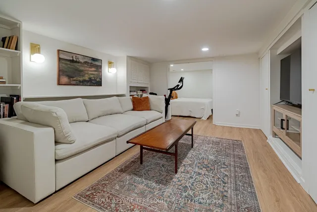 Additional image 31 of 14 Badgerow Ave