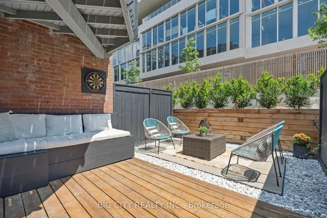 Additional image 20 of 570 Wellington St Unit 12B