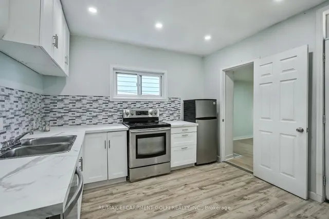 Additional image 18 of 40 Aikman Ave