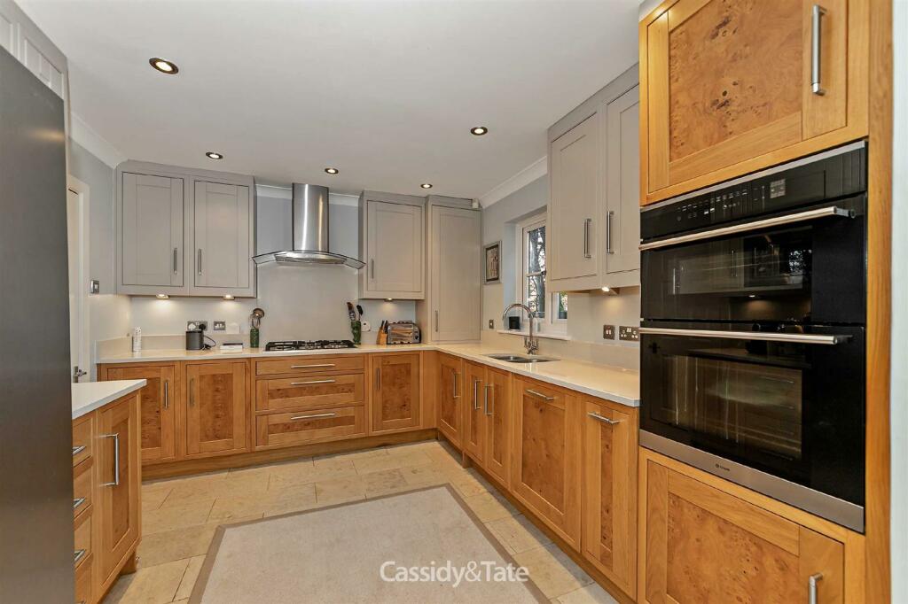 Additional image 3 of The Hill, Wheathampstead