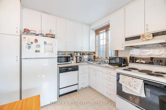 Additional image 12 of 121 Belsize Dr