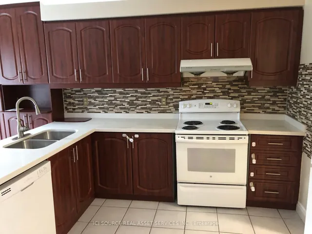 Additional image 5 of 56 Niagara Pl