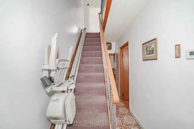 Additional image 19 of 12 Earlscourt Ave