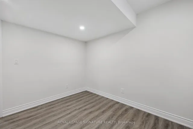 房产图片 36 - 135 Ian Ormston Dr