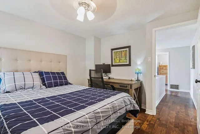 Additional image 26 of 59 Kenninghall Blvd Unit 33