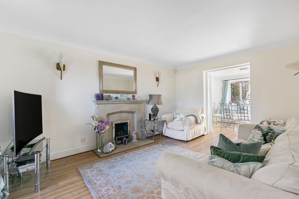 Additional image 5 of Pine Grove, Brookmans Park, AL9