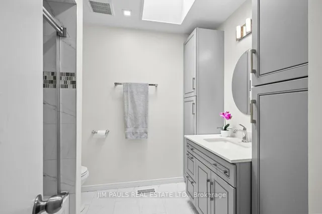 Additional image 30 of 104 Golfwood Dr