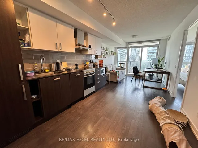 Additional image 3 of 125 Redpath Ave Unit 1804