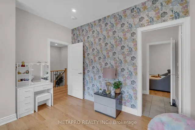 Additional image 28 of 41 Marvin Ave