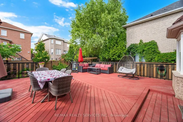 Additional image 40 of 75 Harbourtown Cres