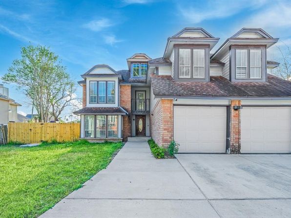 2918 Skypark Dr, Houston, TX 77082