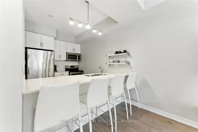 Additional image 10 of 377 GLANCASTER Rd Unit 37