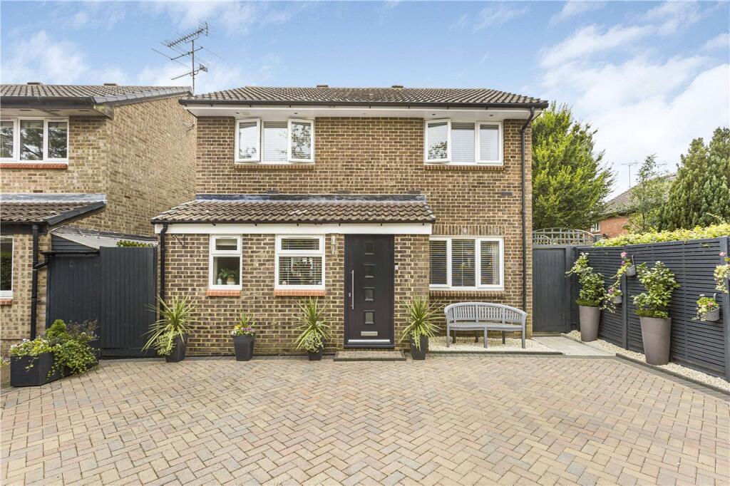 Forresters Drive, Welwyn Garden City, Hertfordshire, AL7