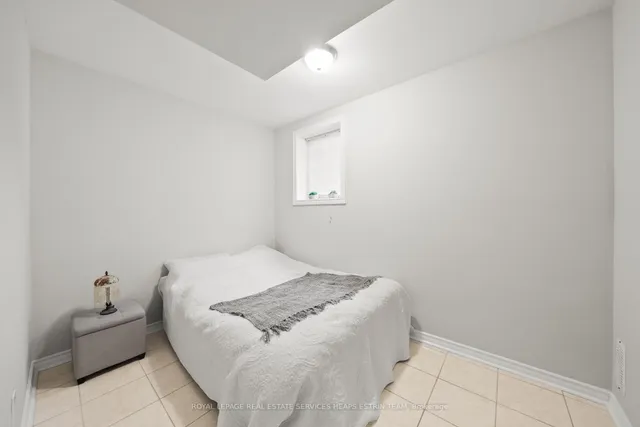 Additional image 35 of 15 Watt Ave