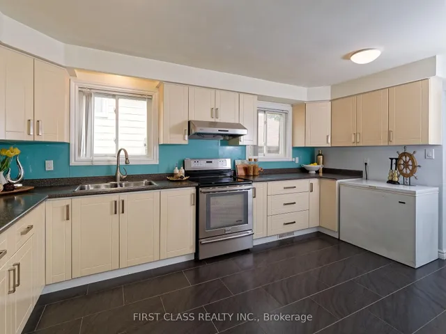 Additional image 10 of 169 Angus Dr