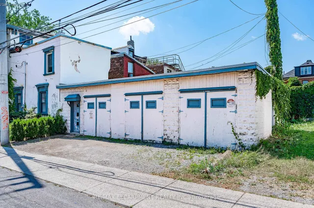 Additional image 44 of 227 Park St