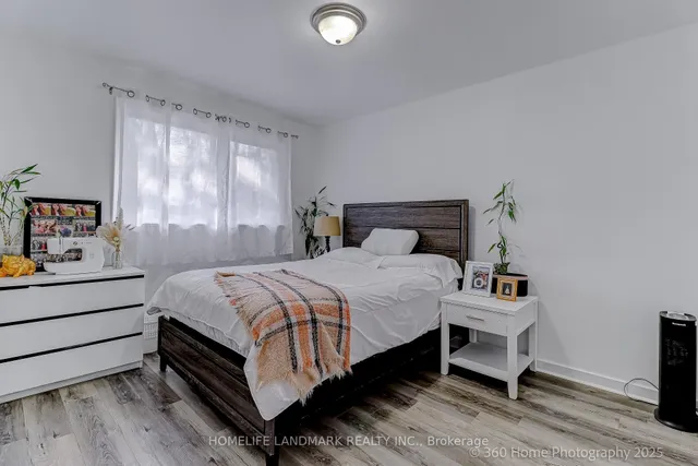 Additional image 15 of 38 Moorecroft Cres