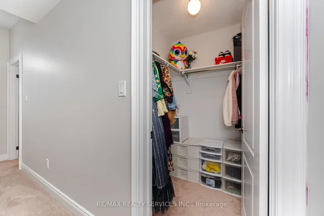 Additional image 27 of 106 Folgate Cres