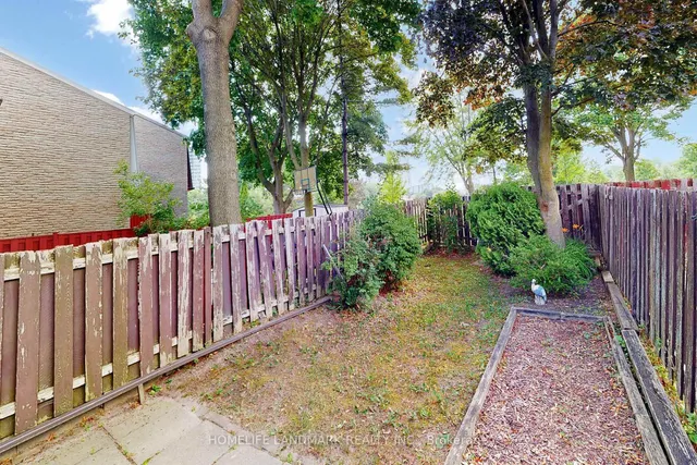 Additional image 47 of 32 L'amoreaux Dr