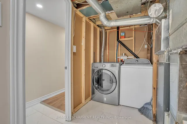 Additional image 30 of 38 Eastvale Pl