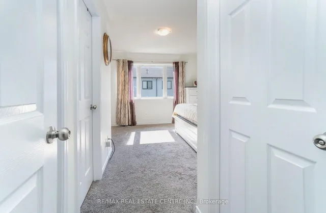 Additional image 33 of 504 WOODLEA Crt