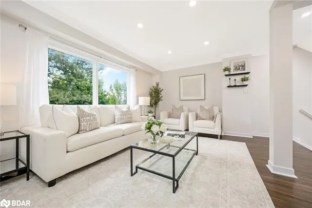 Additional image 8 of 318 Laurier Ave