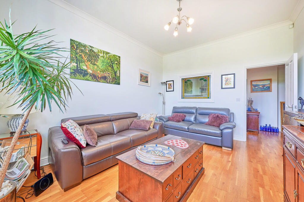 Additional image 4 of West Hall, Beningfield Drive, Napsbury Park, St. Albans, AL2
