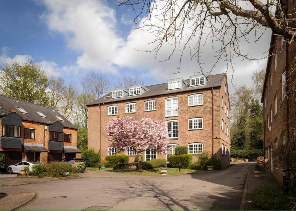 Additional image 27 of Abbey Mill Lane St. Albans AL3