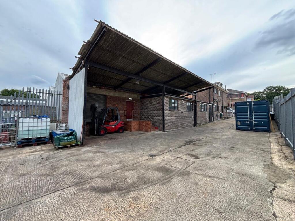 Additional image 22 of 23 Porters Wood, St Albans, Hertfordshire, AL3 6PQ