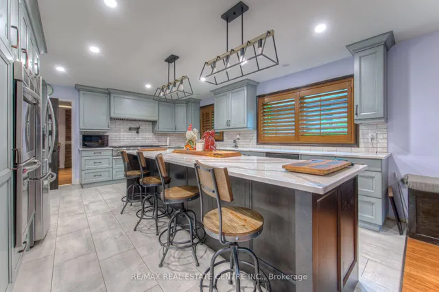 Additional image 3 of 310 Cavendish Dr