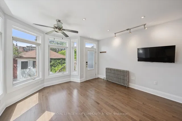 Additional image 31 of 218 Beatrice St