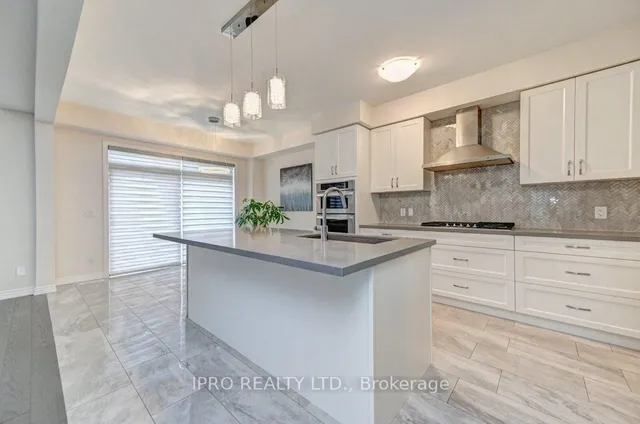 Additional image 19 of 624 Beckview Cres