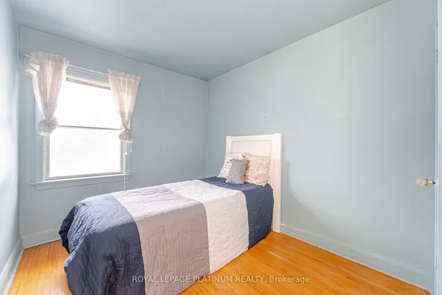 Additional image 7 of 79 Manitoba St