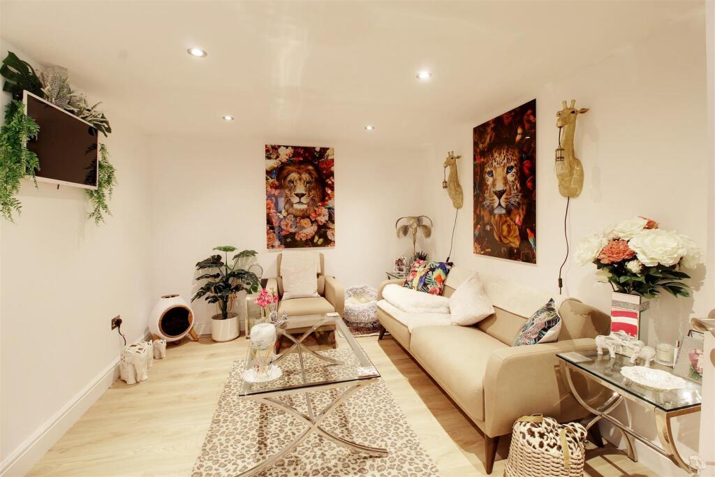 Additional image 18 of Bell Lane, Brookmans Park