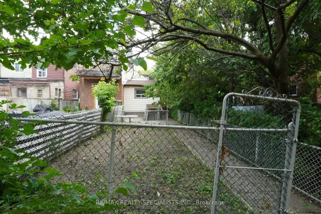 Additional image 29 of 120 Euclid Ave