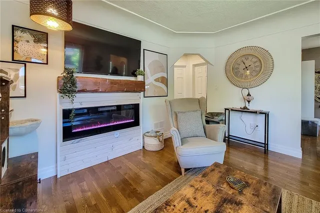 Additional image 18 of 345 Hawkridge Ave