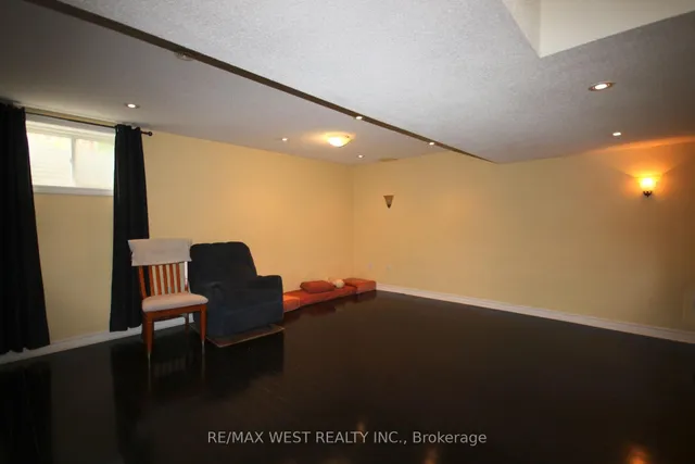 Additional image 37 of 6 Bowsfield Dr