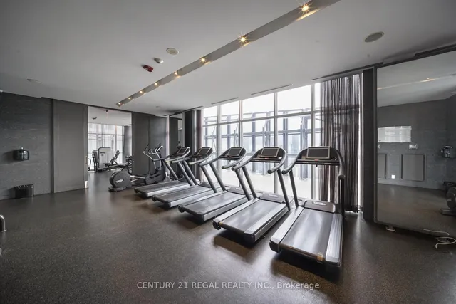 房产图片 28 - 多伦多圣玛丽街65号 Unit 2407