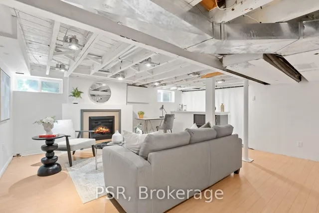 Additional image 21 of 41 Robbins Ave